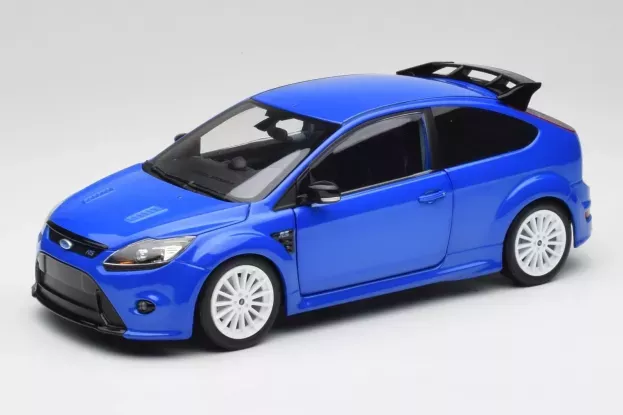 Minichamps Ford Focus Rs 2010 1:18 100080007